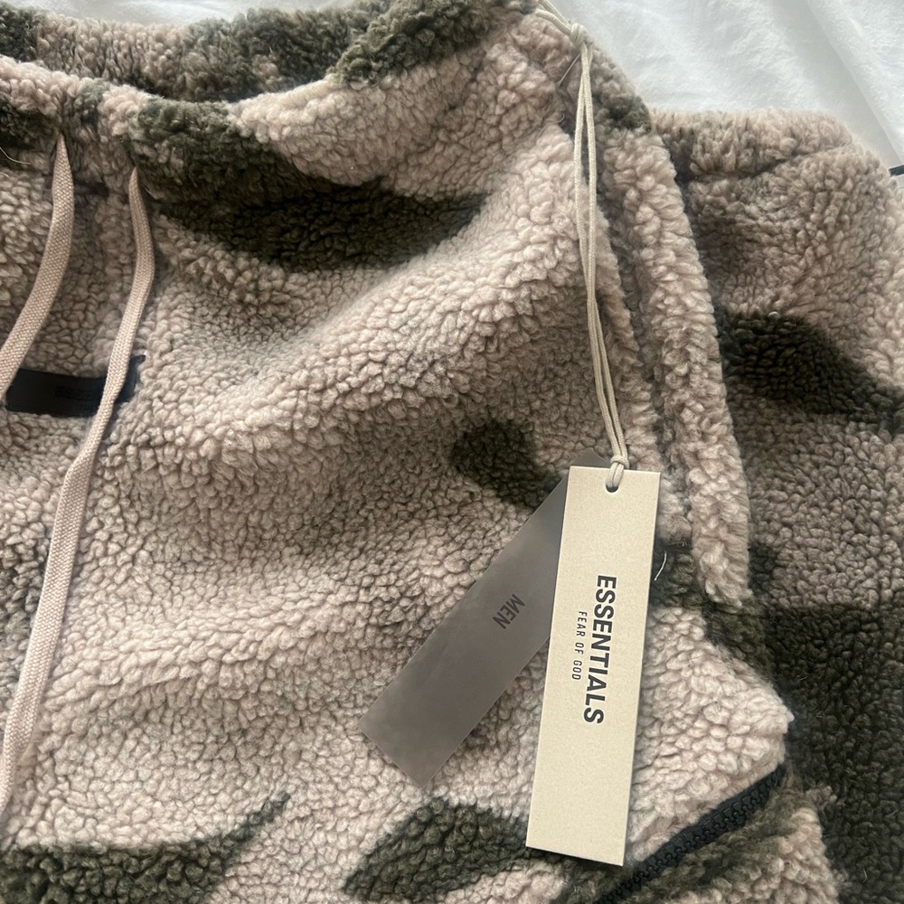 Essentials Camouflage Sweatpants - Green and Tan - Picture 2 of 4